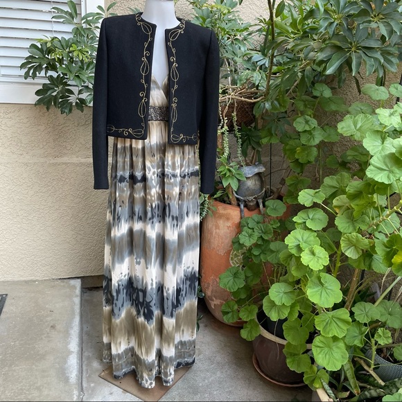 Vintage black wool cropped blazer with gold embroidery - Picture 7 of 12